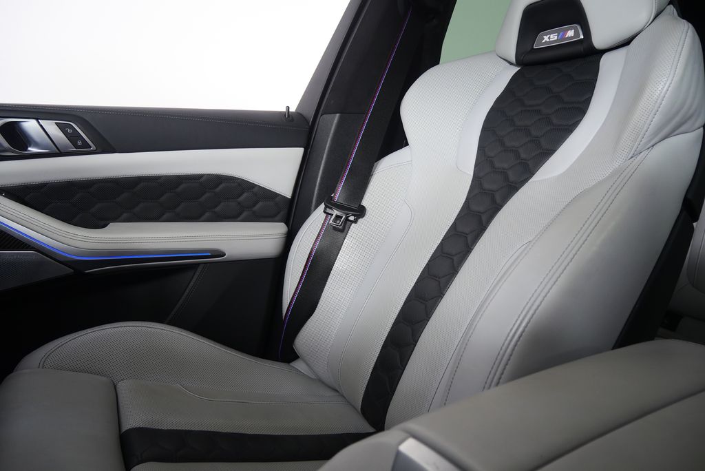 Thumbnail: 2022 BMW X5 - 30