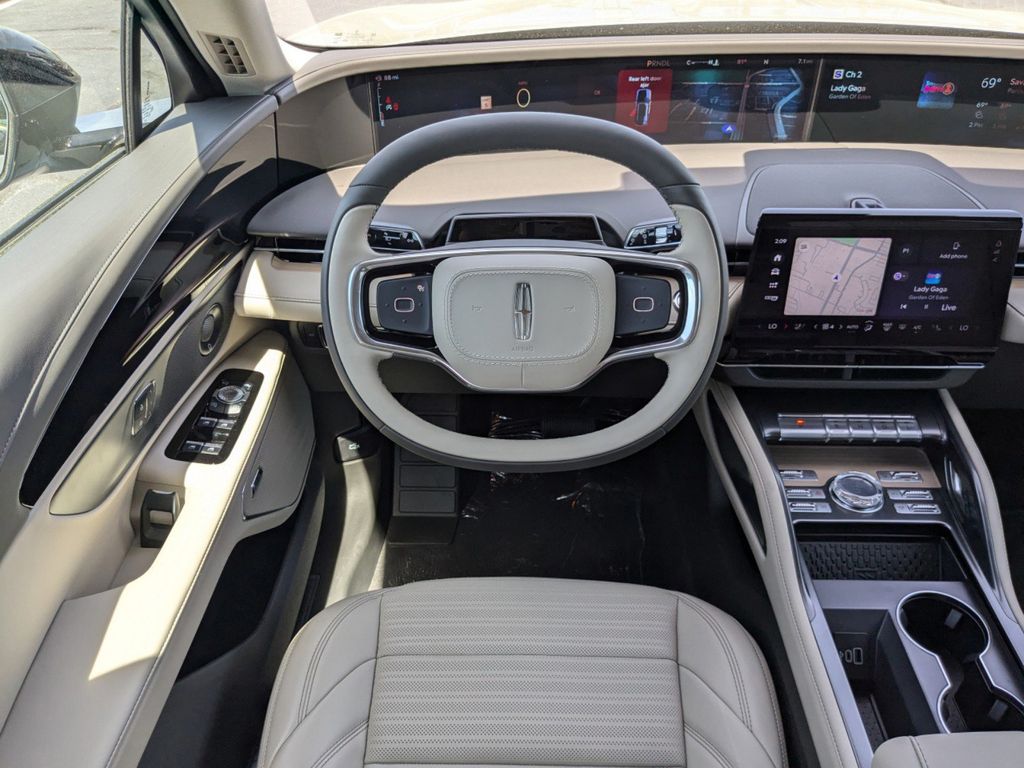 2025 Lincoln Nautilus Reserve