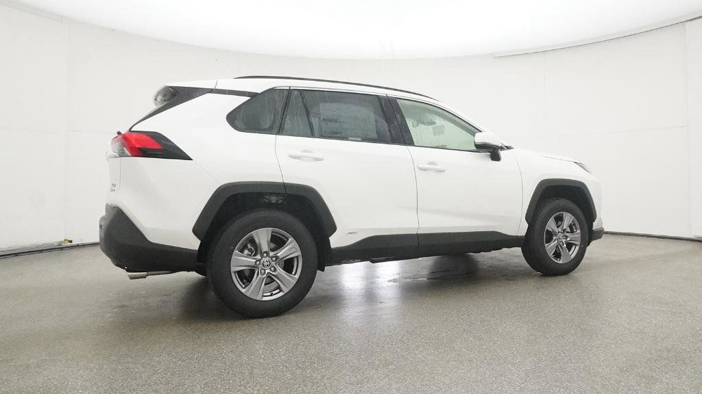Thumbnail: 2025 Toyota RAV4 - 13