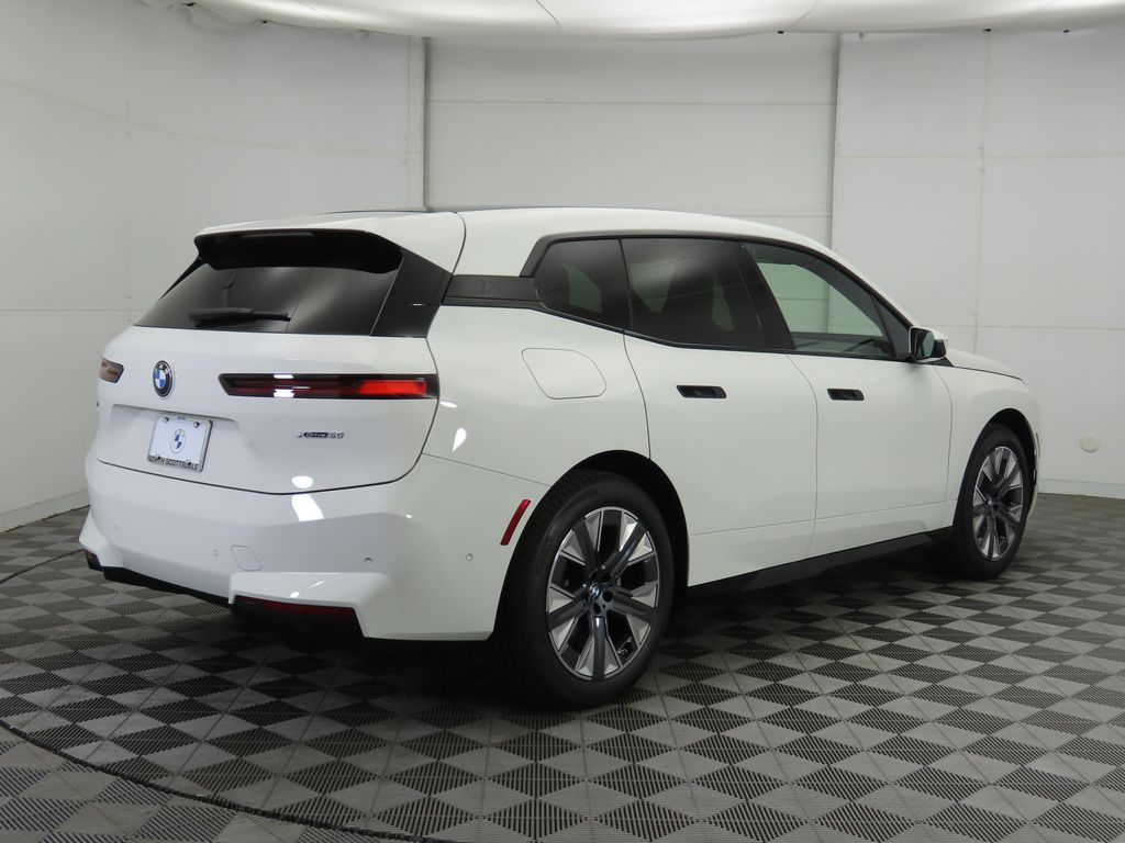 Thumbnail: 2026 BMW iX - 5