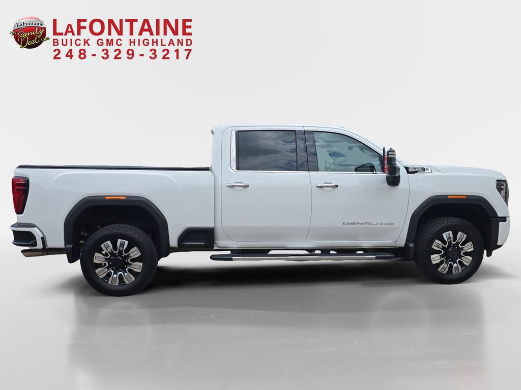 2024 GMC Sierra 3500HD Denali 8