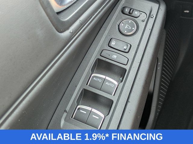 Certified Used 2025 White Honda SE image 21
