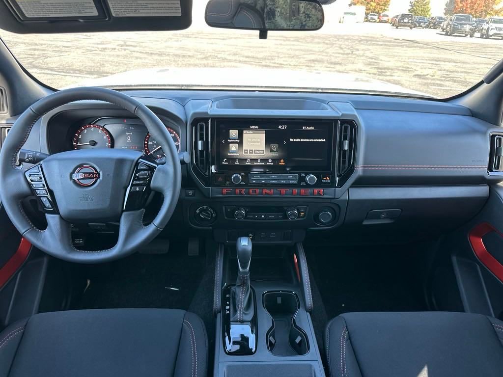 2025 Nissan Frontier PRO-4X photo