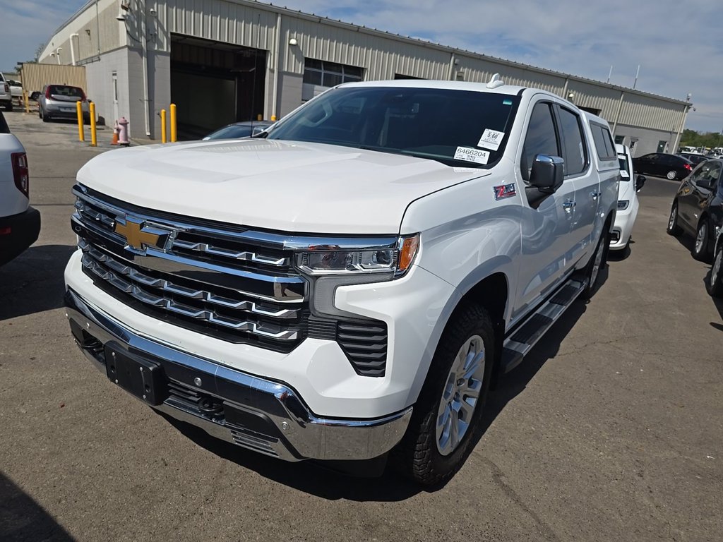 Summit White 2024 Chevrolet Silverado 1500 Pickup Truck Four-Wheel Drive Automatic