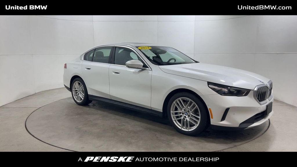 Thumbnail: 2024 BMW 5 Series - 2