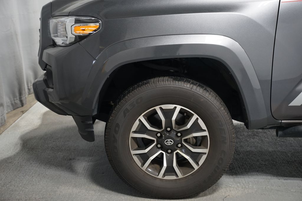 Thumbnail: 2021 Toyota Tacoma - 5