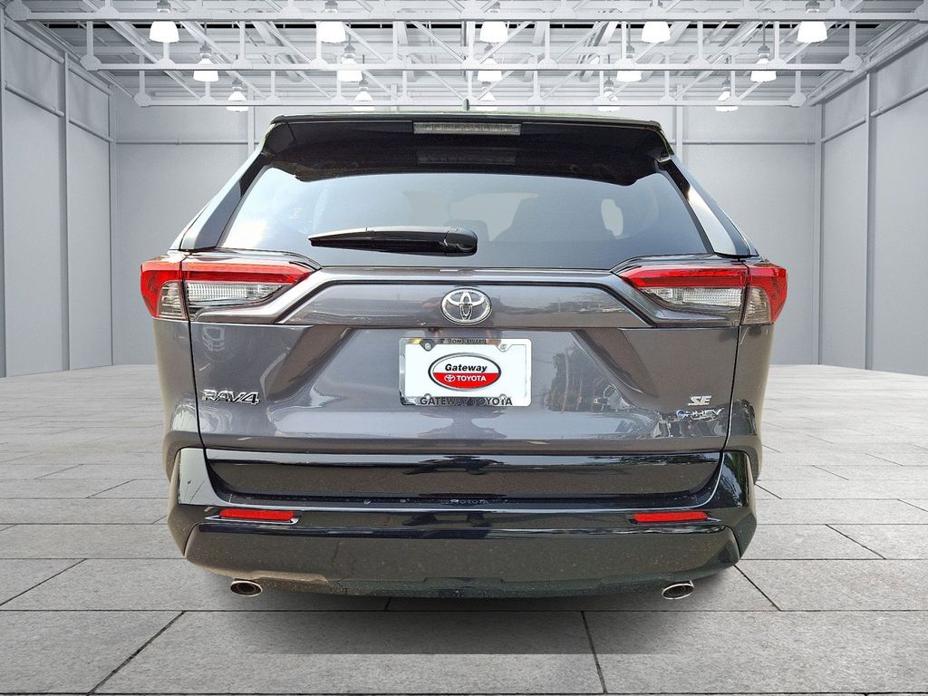 2025 Toyota RAV4 SE 5