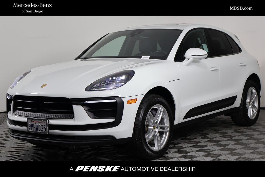 Thumbnail: 2024 Porsche Macan - 1