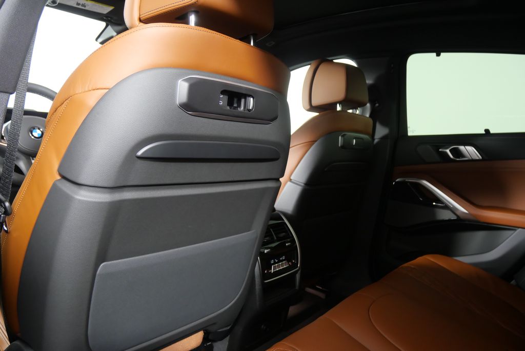 Thumbnail: 2026 BMW X6 - 16