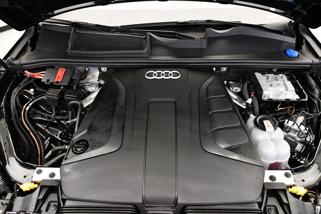 2025 Audi Q7 Premium 10