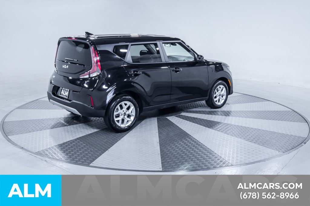 Used 2025 Black Kia LX image 10