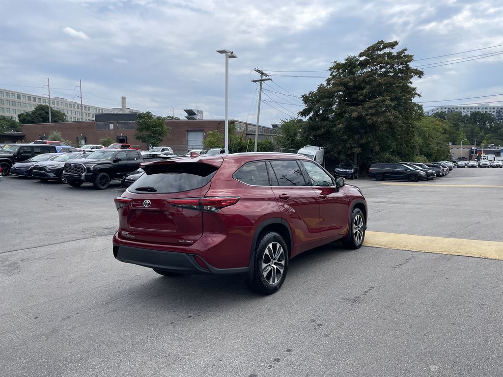 Used 2022 Toyota Highlander SUV