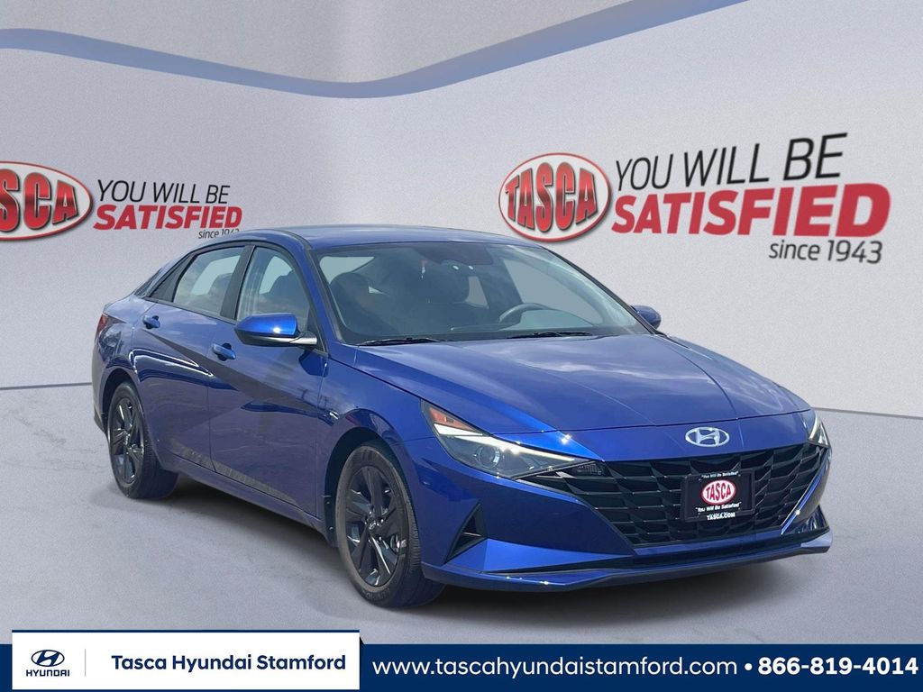 2023 Hyundai Elantra SEL FWD