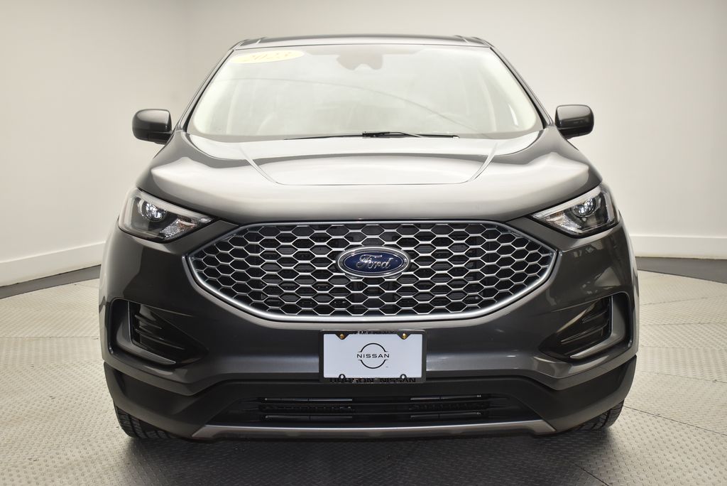 Thumbnail: 2023 Ford Edge - 2
