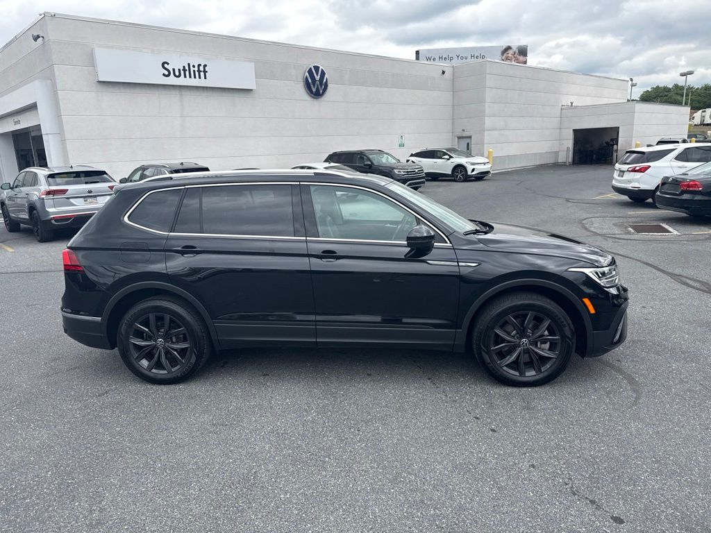 2024 Volkswagen Tiguan 2.0T SE Black at Audi Porsche Sewickley