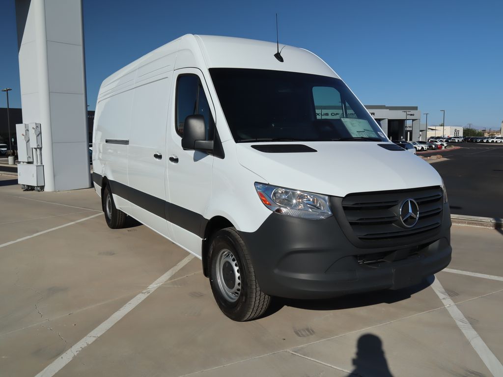 2025 Mercedes-Benz Sprinter 2500 3