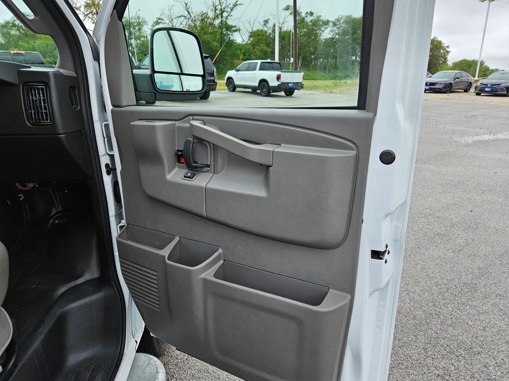Used 2025 GMC Savana 2500 Van
