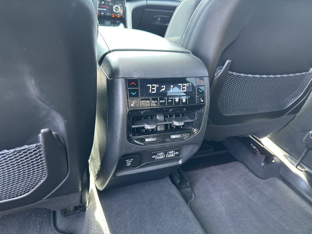 Used Car 2023 Jeep Grand Cherokee  Overland For Sale Under $40,000 In Austin, Texas