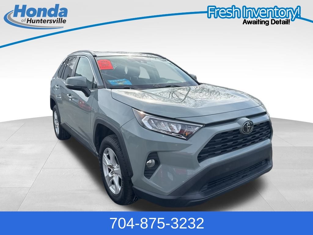 2020 Toyota RAV4 XLE FWD