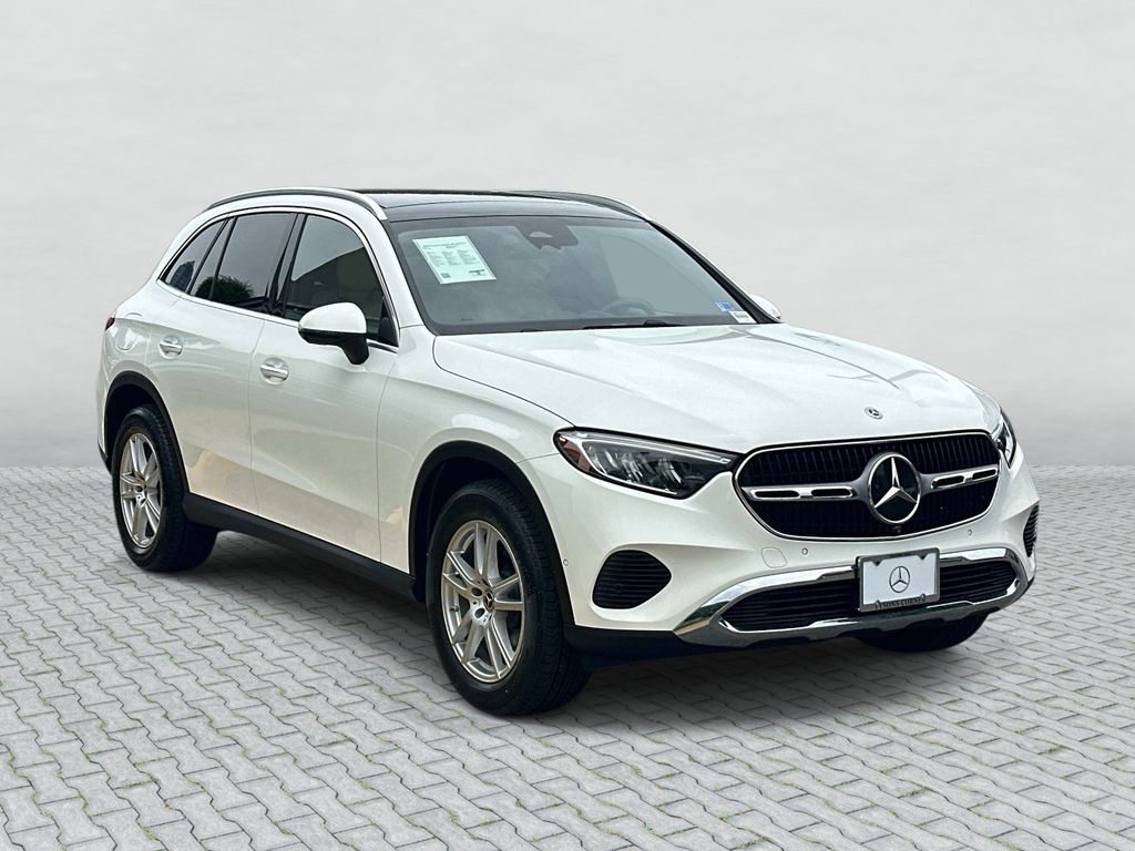 Thumbnail: 2026 Mercedes-Benz GLC - 3
