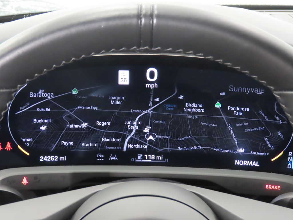 Thumbnail: 2022 Porsche Taycan - 16