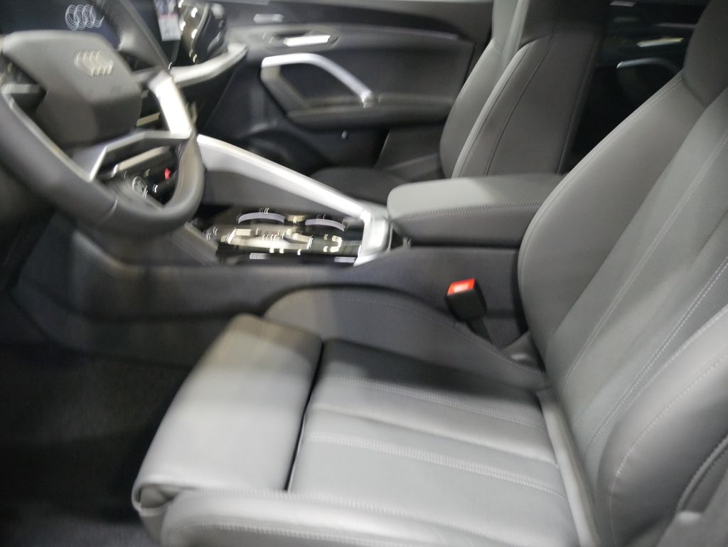 Thumbnail: 2026 Audi Q5 - 19