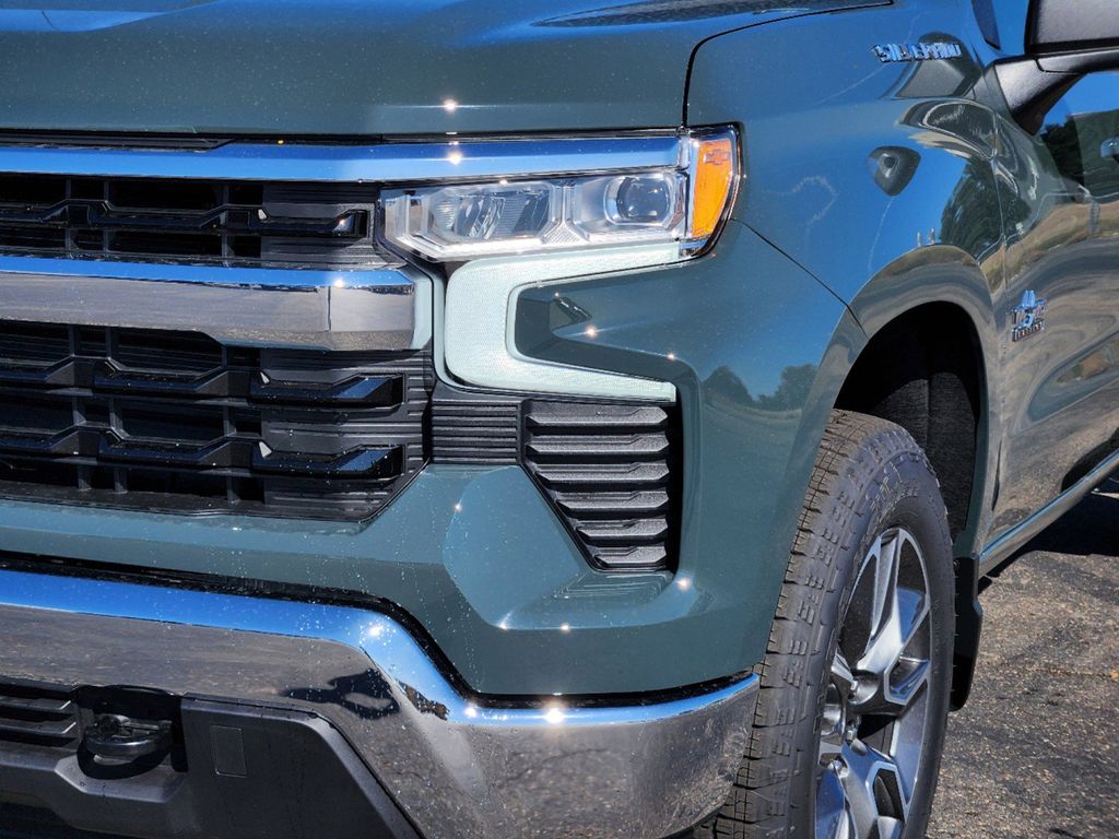 2025 Chevrolet Silverado 1500 LT 5