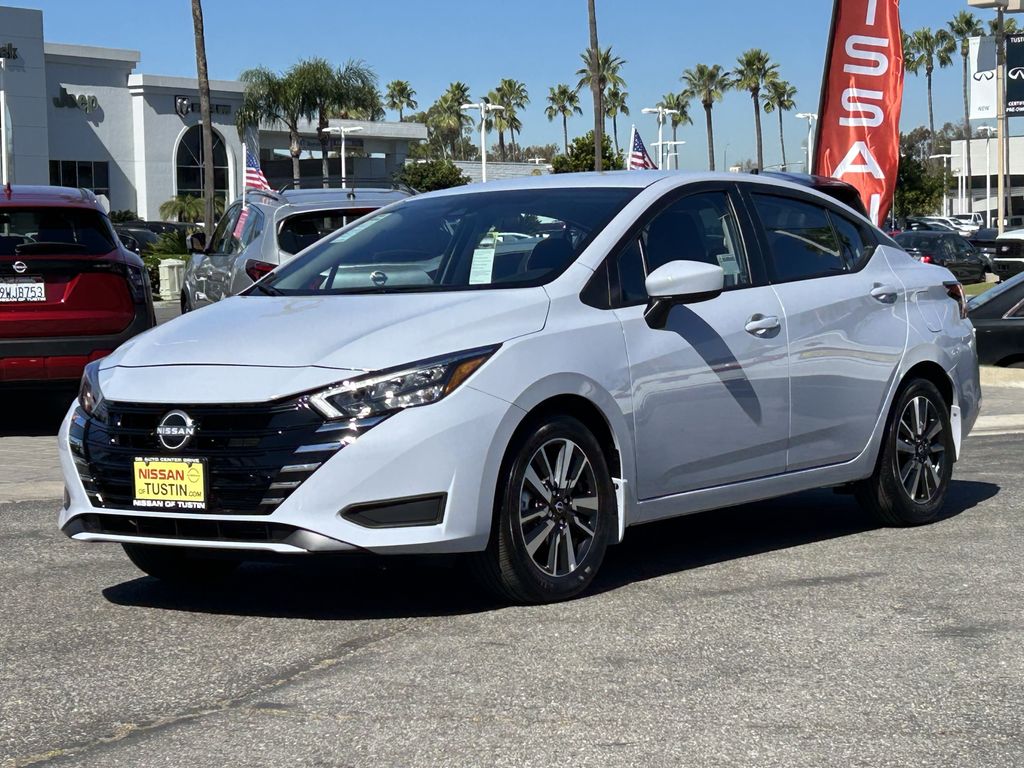 2025 Nissan Versa 1.6 SV