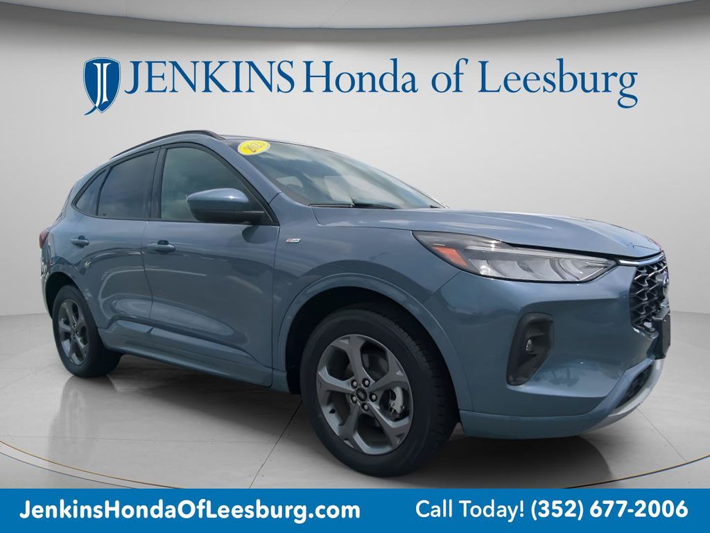Blue Metallic 2023 Ford Escape Hybrid SUV / Crossover All-Wheel Drive Continuously Variable Transmission