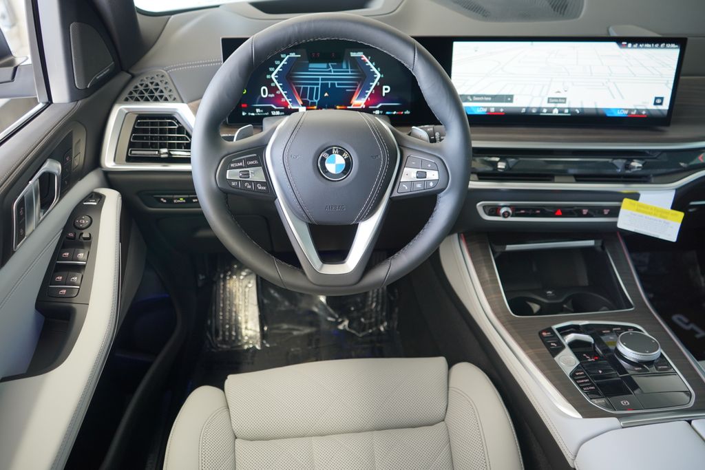 Thumbnail: 2026 BMW X5 - 16