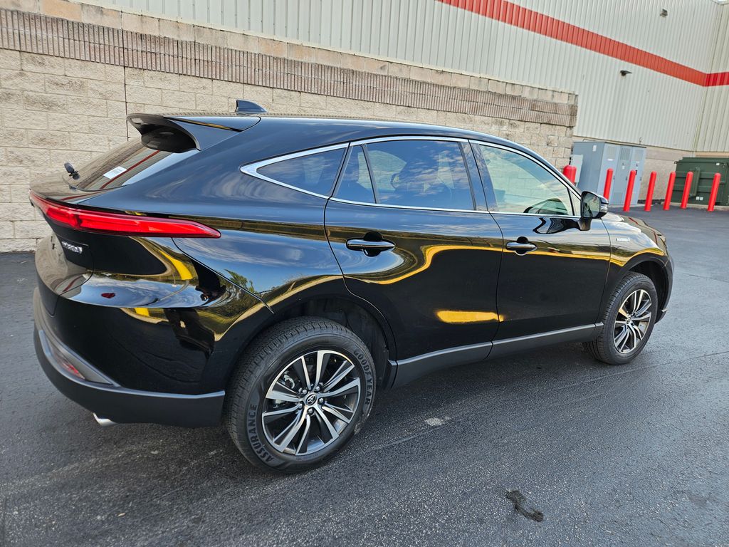 2021 Toyota Venza LE 5