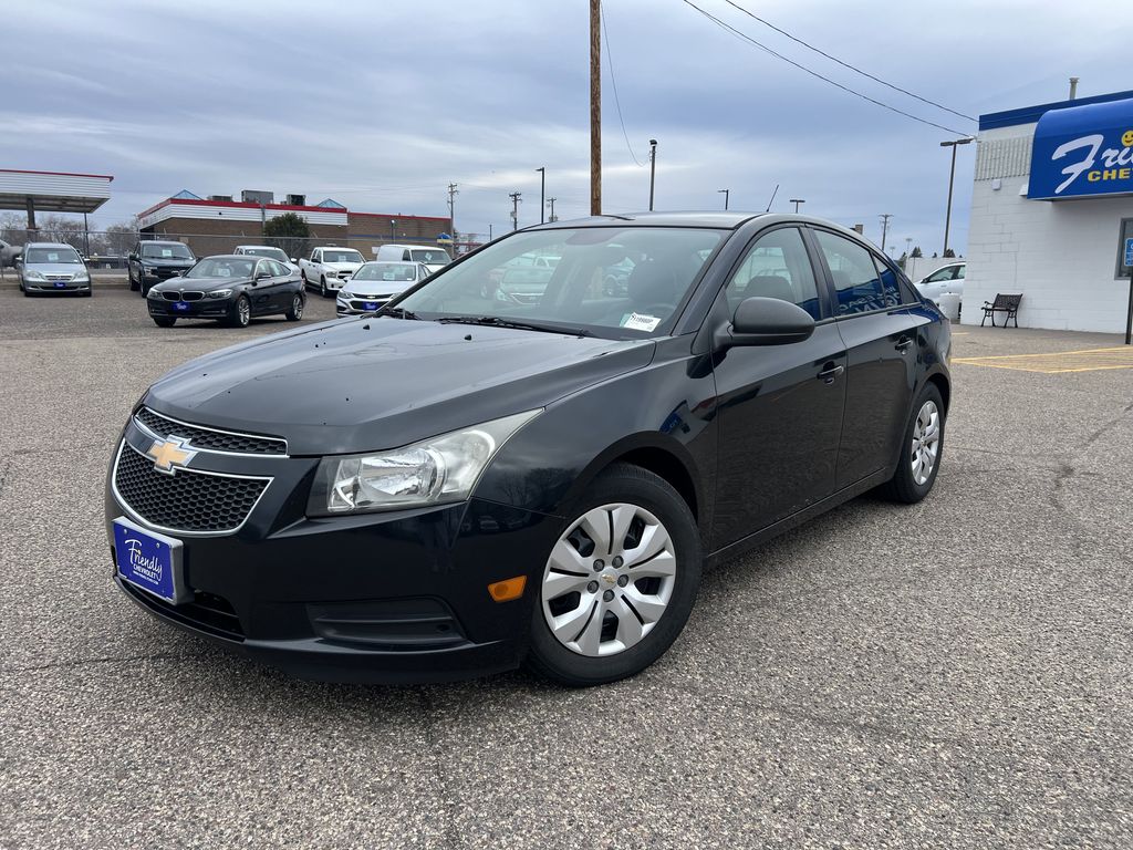 2013 Chevrolet Cruze LS Sedan FWD