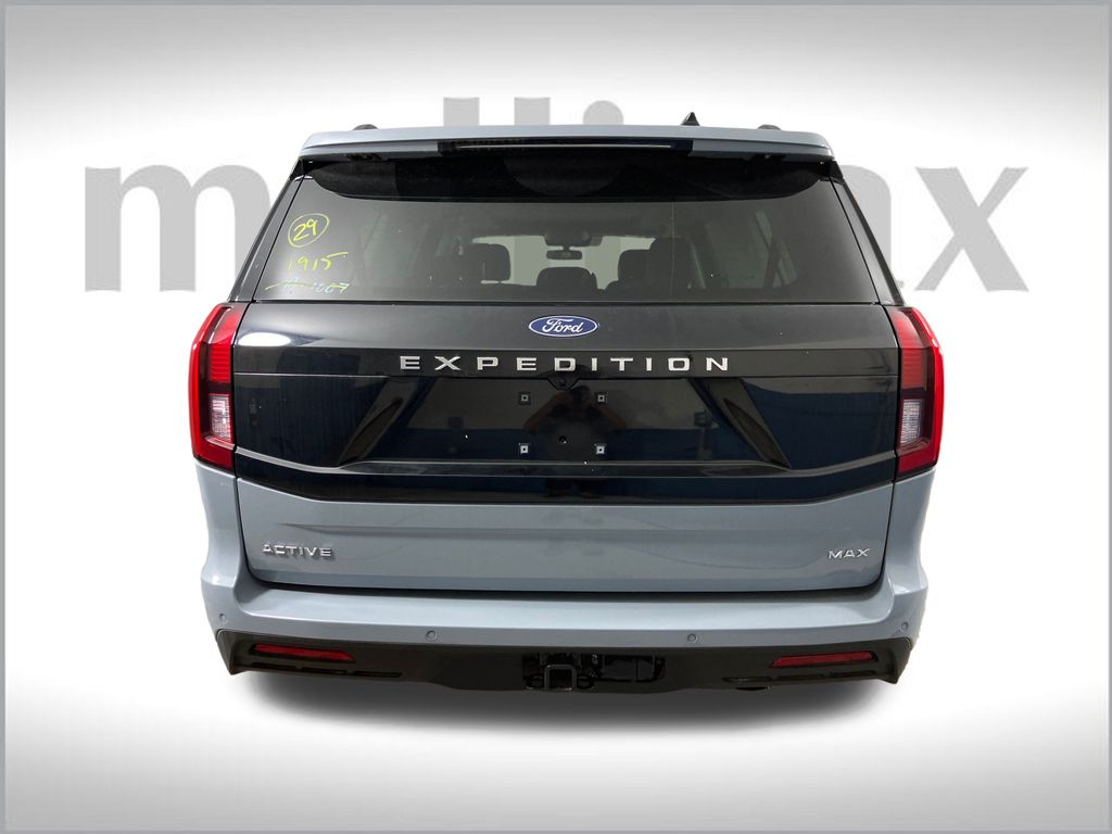 2025 Ford Expedition MAX photo 17