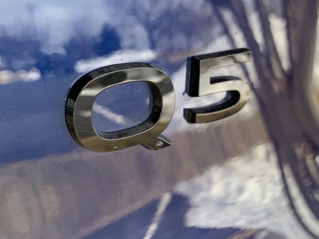 Thumbnail: 2025 Audi Q5 - 5