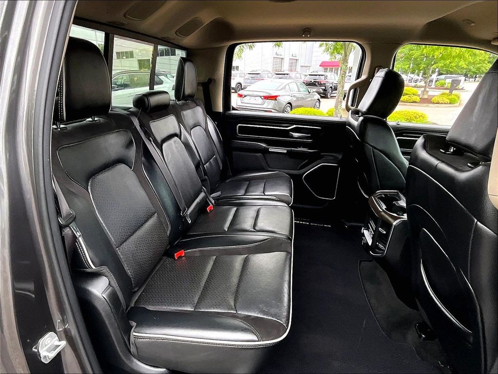 2021 Ram 1500 — photo 15