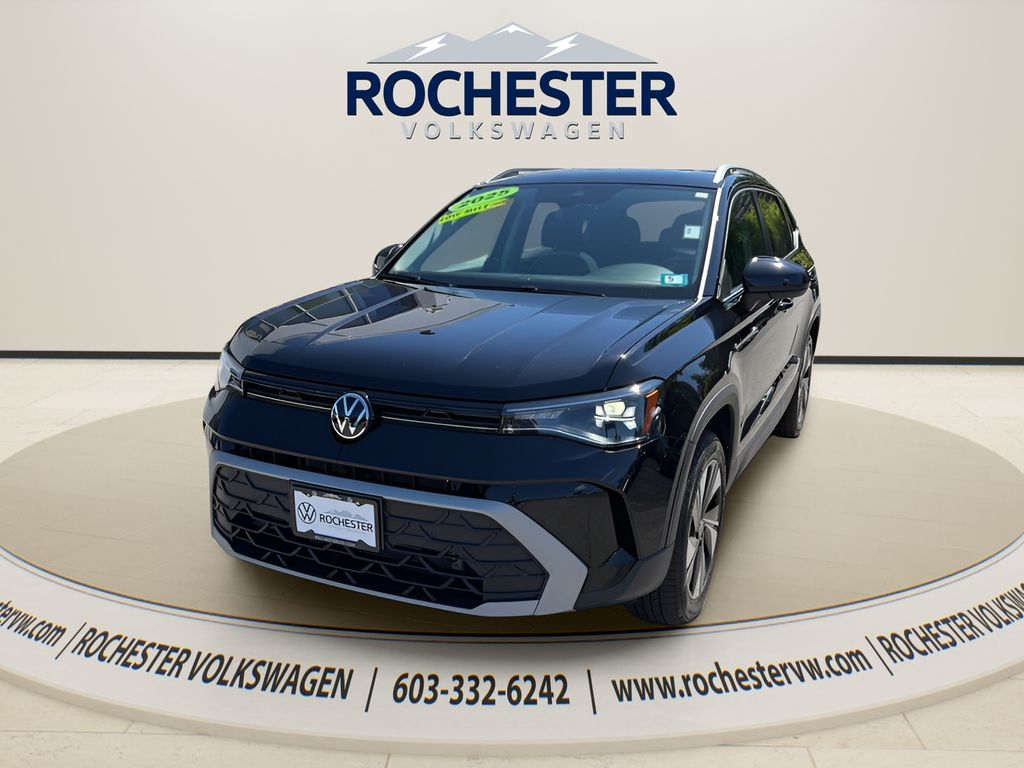 2025 Volkswagen Taos SE 4Motion
