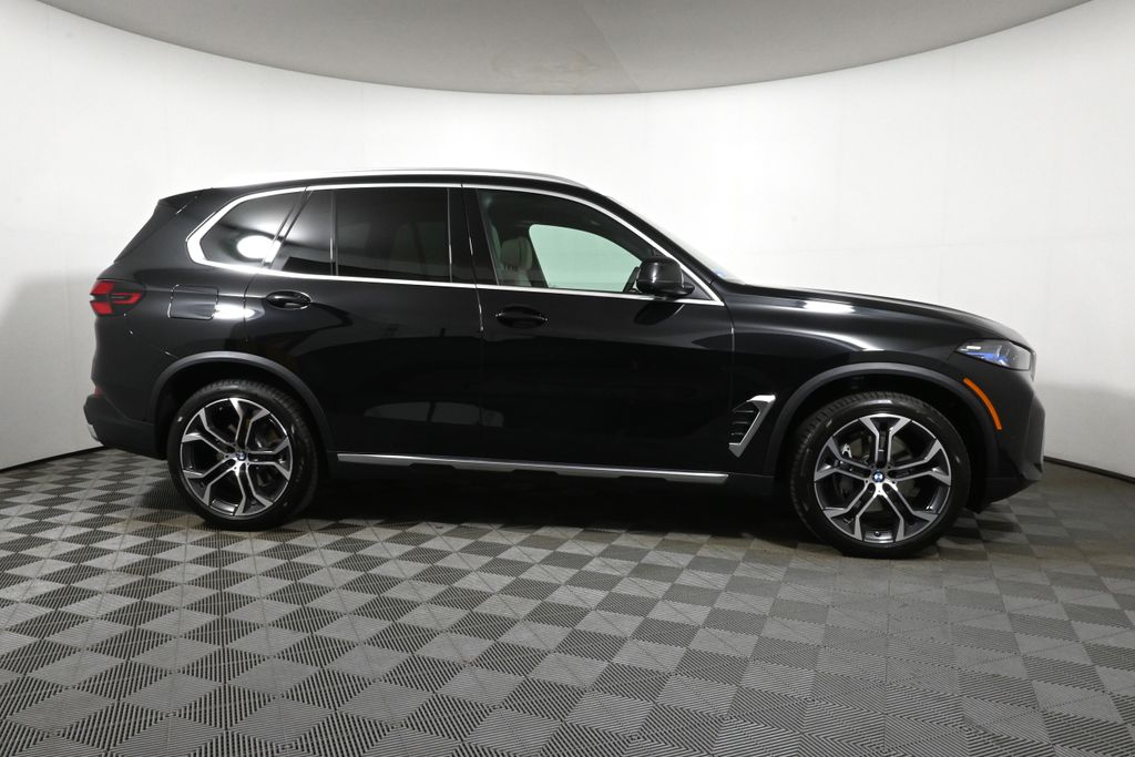 2025 BMW X5 xDrive40i 8