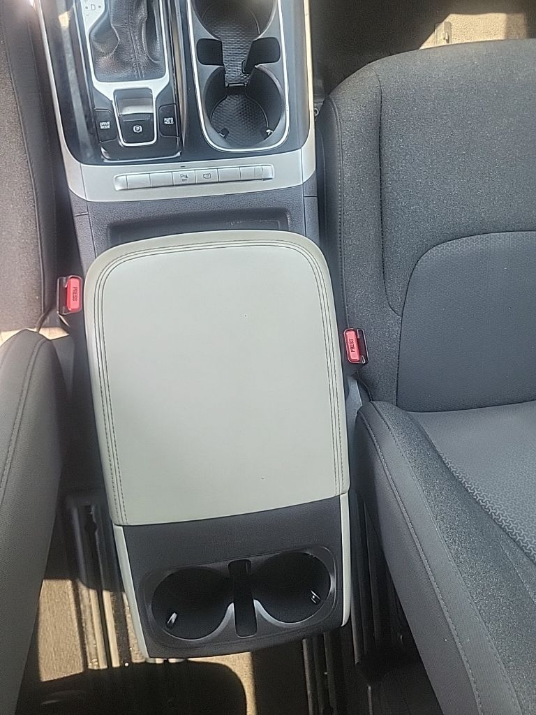 2022 Black Kia Carnival LX FWD Van
