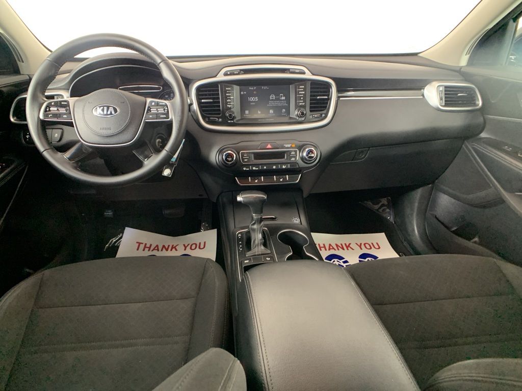 2019 Kia Sorento LX 27