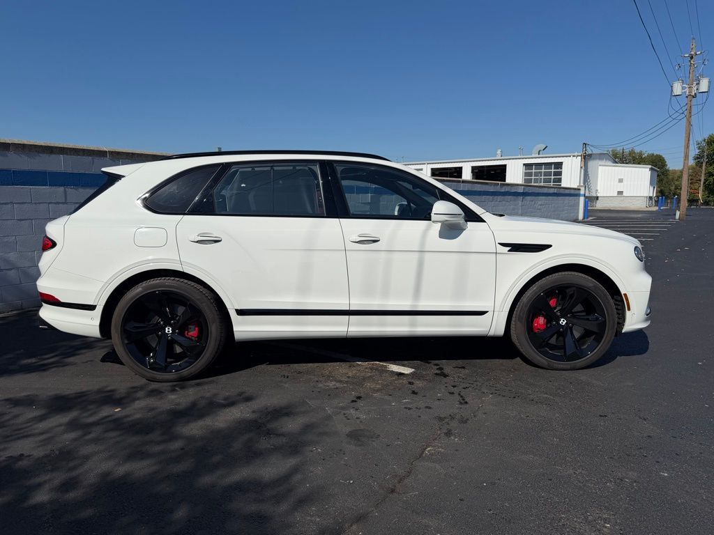 Thumbnail: 2023 Bentley Bentayga - 6