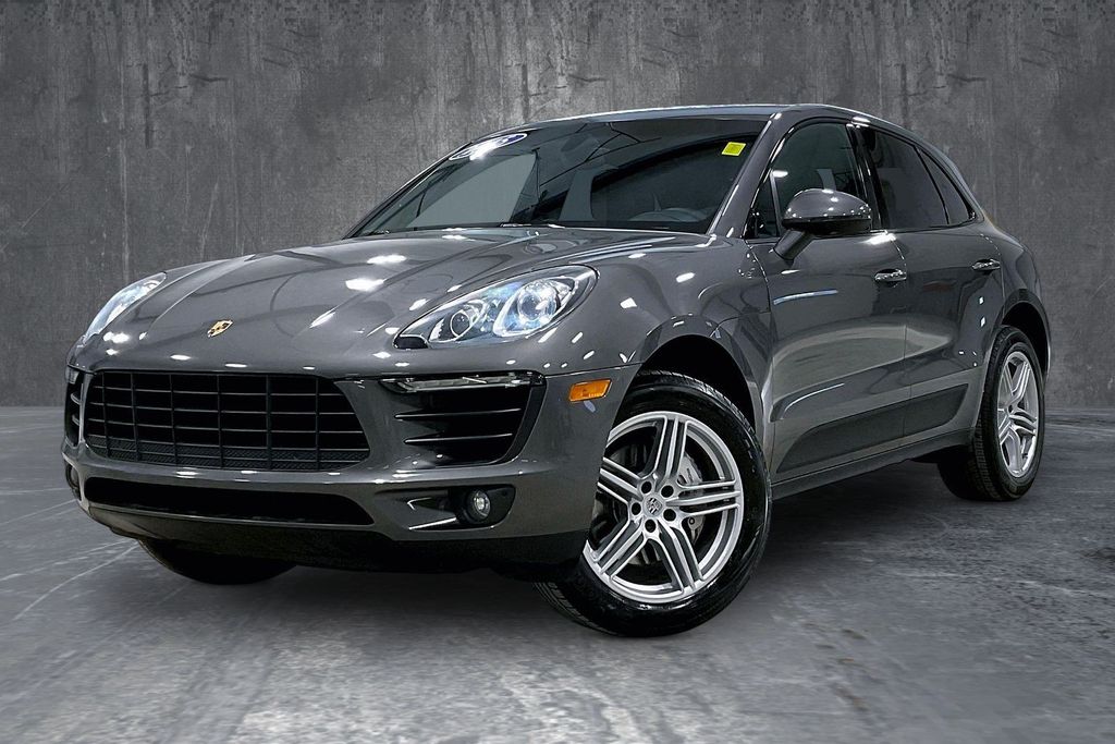 Gray (Agate Grey Metallic) 2015 Porsche Macan S AWD SUV / Crossover All-Wheel Drive 7-Speed Automatic