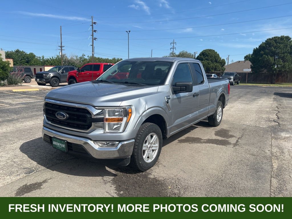 Silver Metallic 2022 Ford F-150 XLT SuperCab RWD Pickup Truck 4X2 Automatic