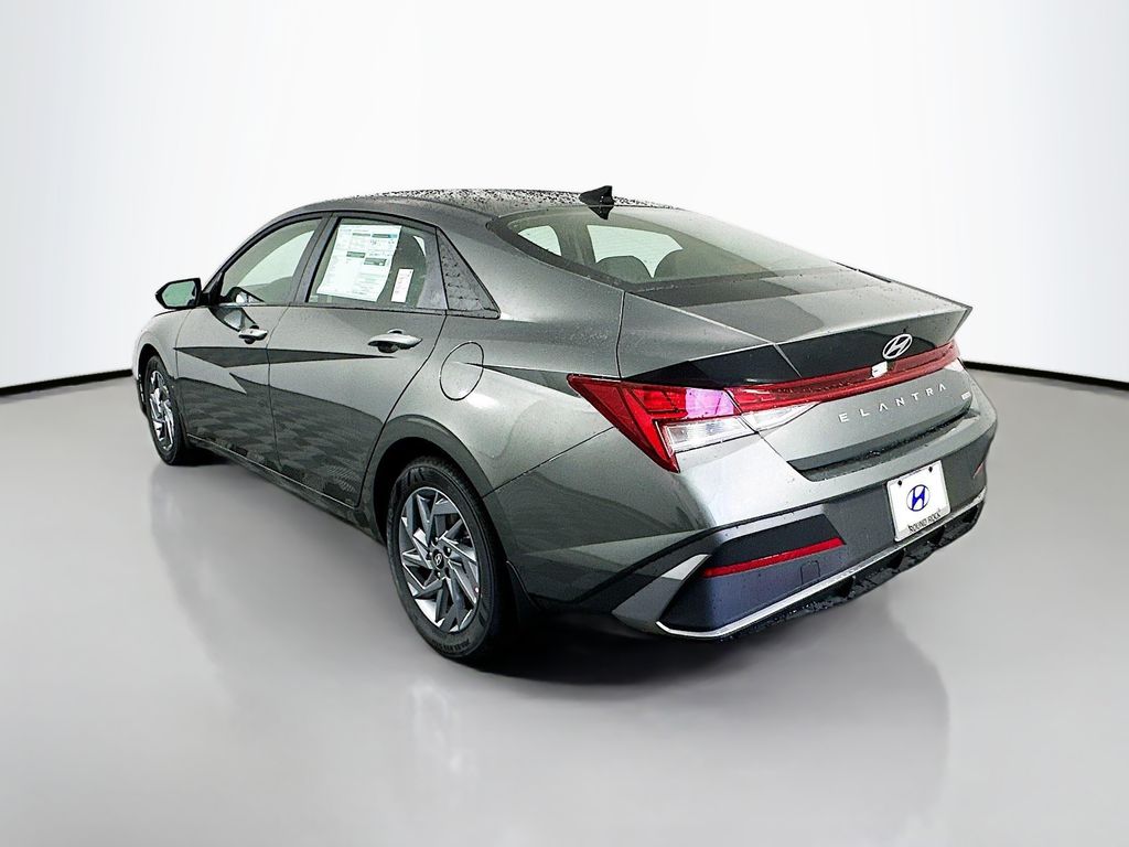 Thumbnail: 2025 Hyundai Elantra - 7