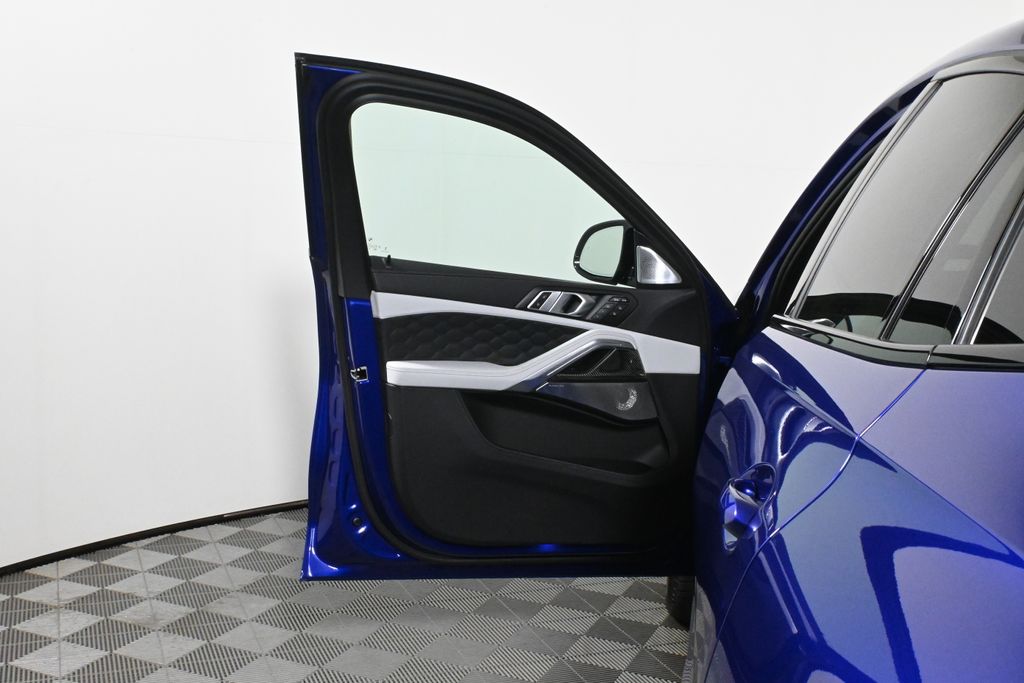 Thumbnail: 2026 BMW X6 - 27