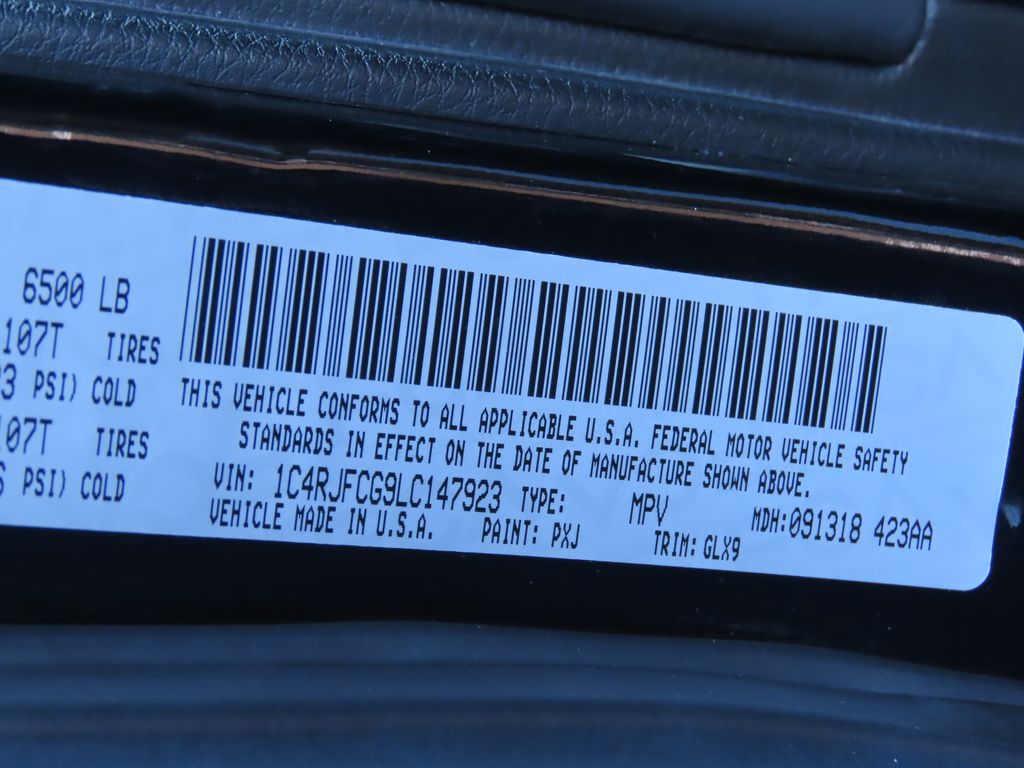 Thumbnail: 2020 Jeep Grand Cherokee - 21