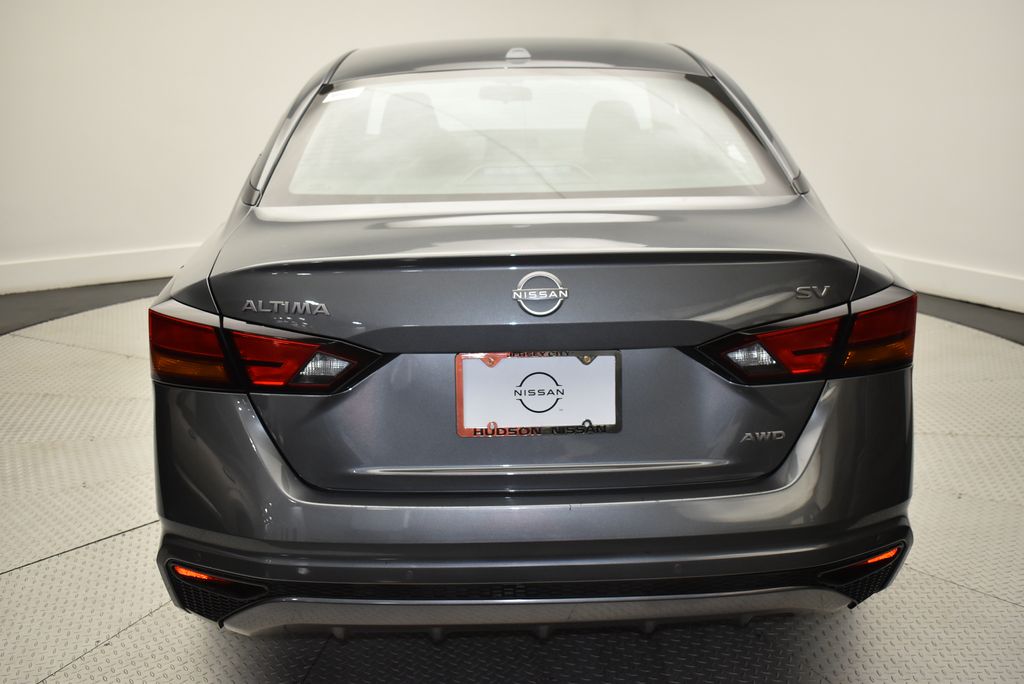 Thumbnail: 2024 Nissan Altima - 4