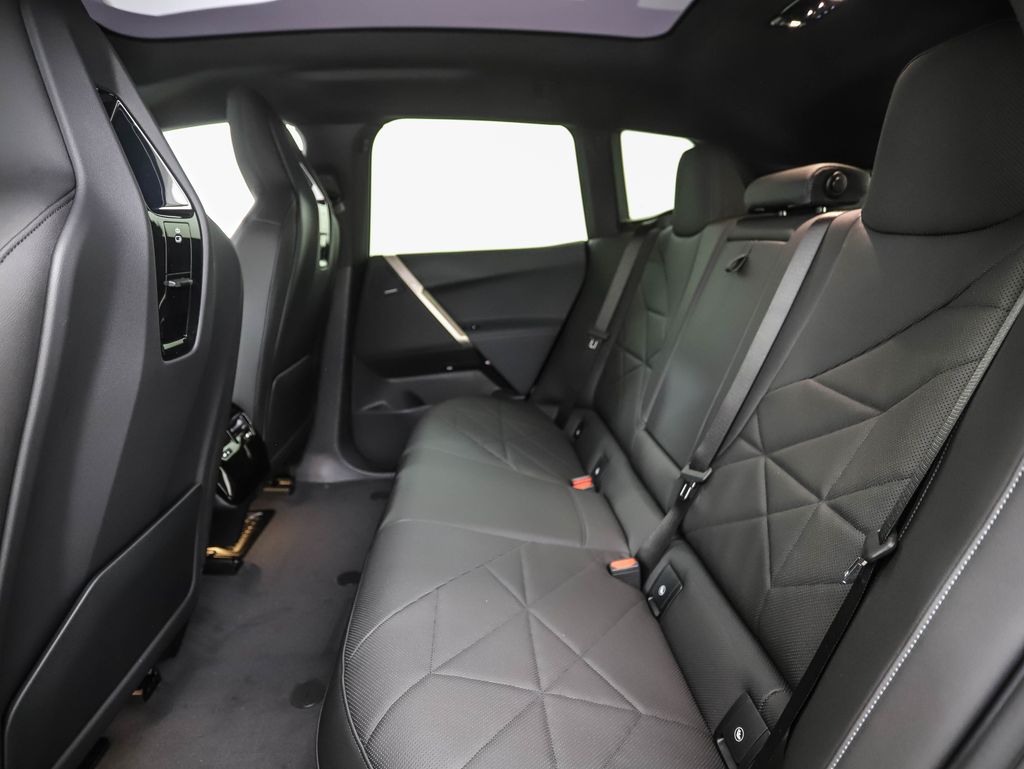 Thumbnail: 2026 BMW iX - 20