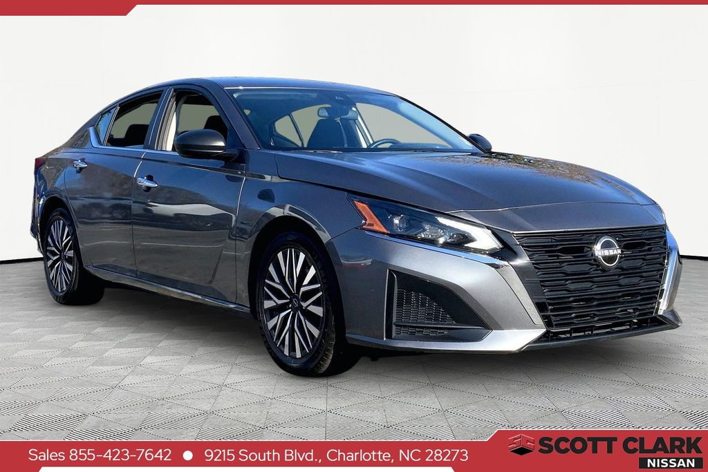 2024 Nissan Altima 2.5 SV