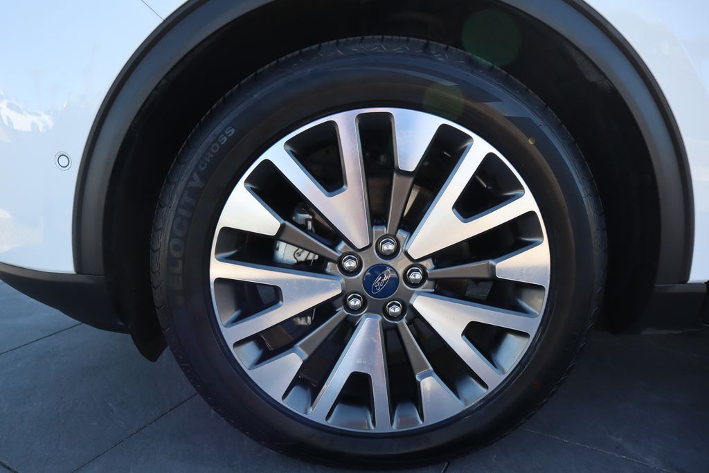 Thumbnail: 2020 Ford Escape - 29