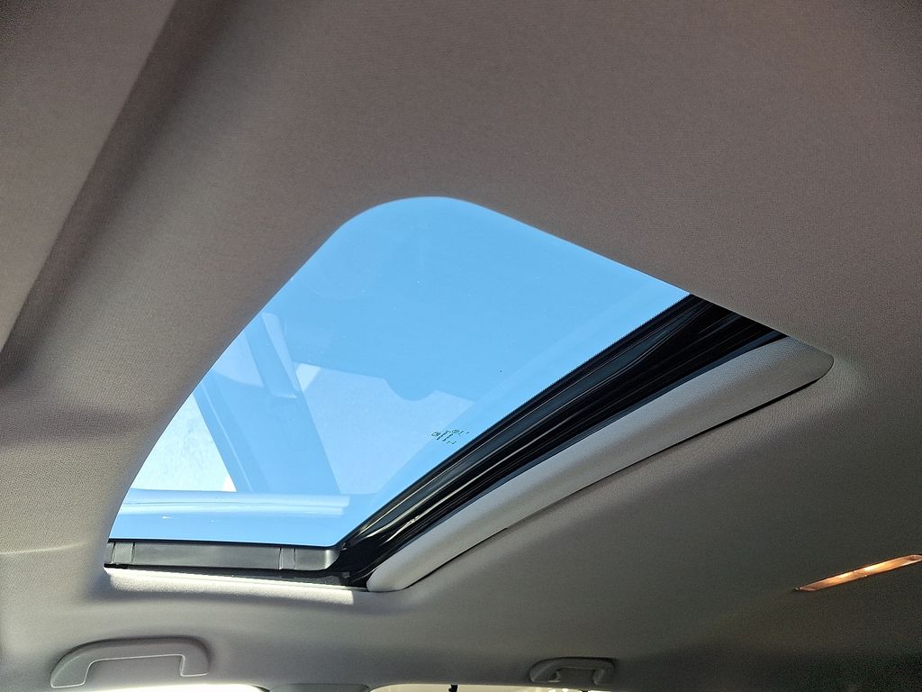 Thumbnail: 2022 Honda Pilot - 15